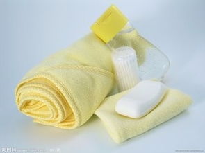 前胸后背長痘痘怎么辦？科學護膚與日常用品選購指南